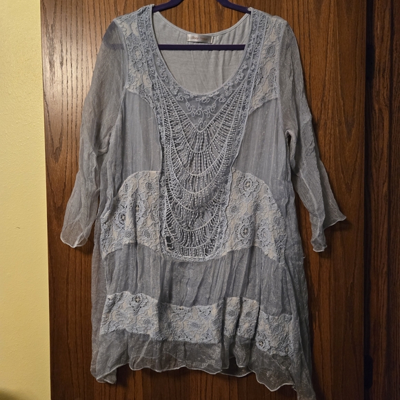 Simply Couture Elegant Lace Tunic in Blue and Cream - Picture 1 of 4